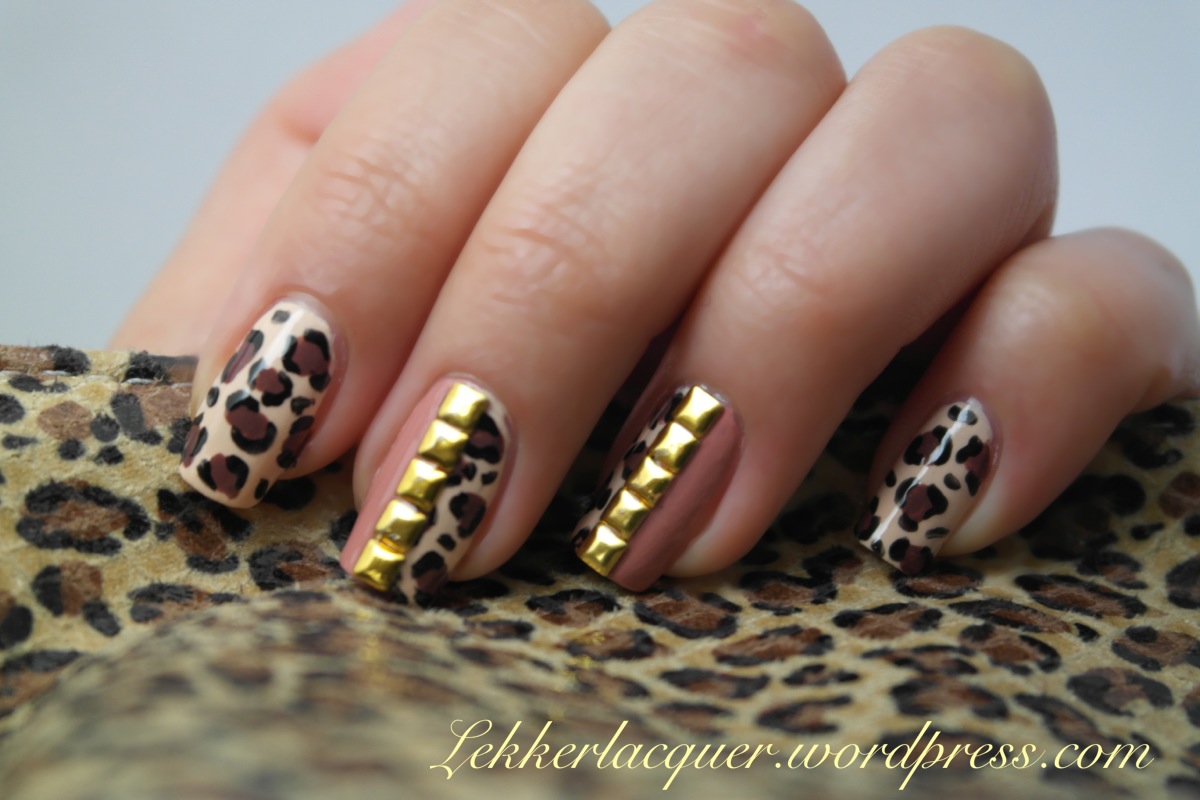 Тигровые ногти дизайн. Леопардовый маникюр. Леопардовые ногти. Тигровые ногти. Маникюр с леопардовым принтом.